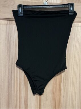 SHEIN Black  One-Piece Strapless Bodysuit